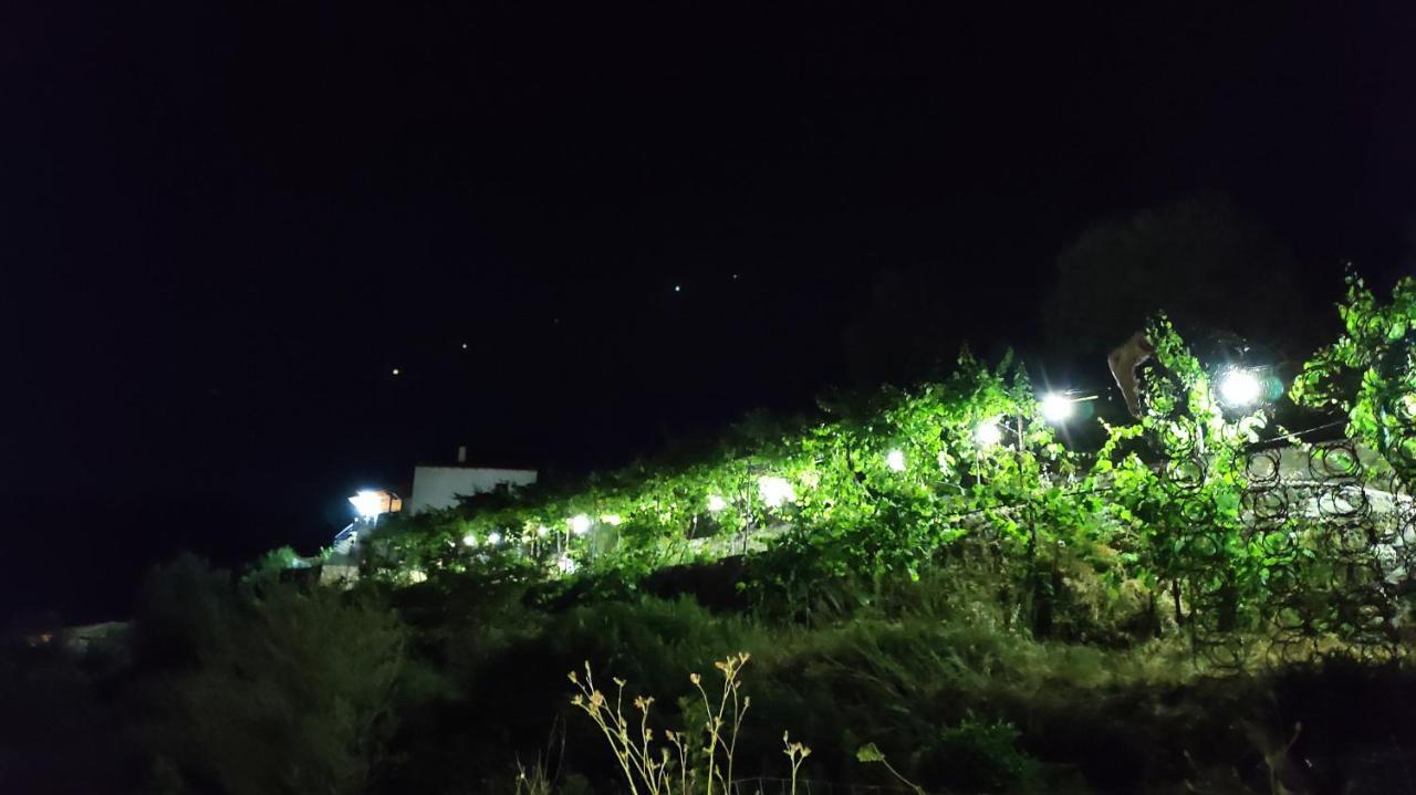 Filikur Hostel Himare Eksteriør bilde